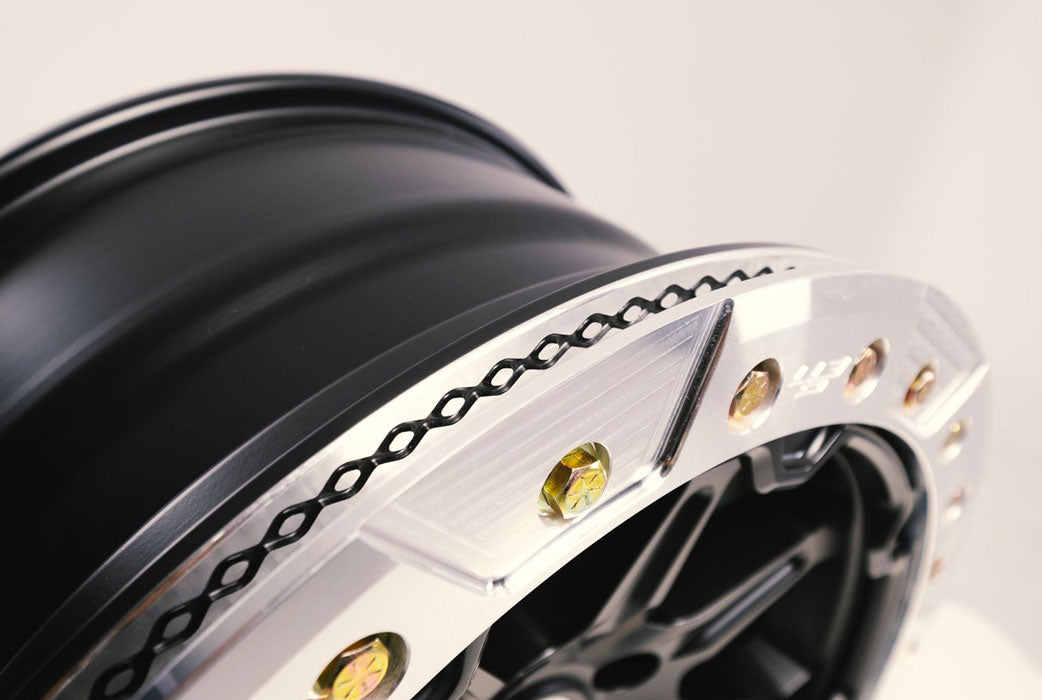 BL1-18_-Beadlock-Wheel-for-Mercedes-G-Wagen-w463-and-W463A-Black-with-machined-ring-detail