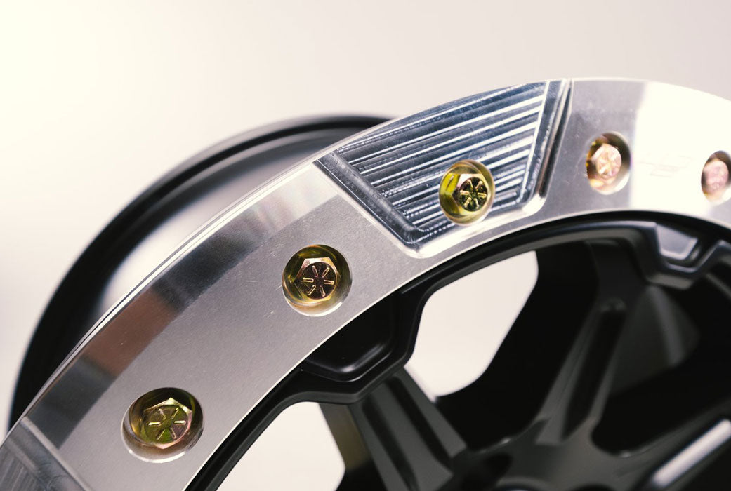 BL1-18_-Beadlock-Wheel-for-Mercedes-G-Wagen-w463-and-W463A-Black-with-machined-ring-detail