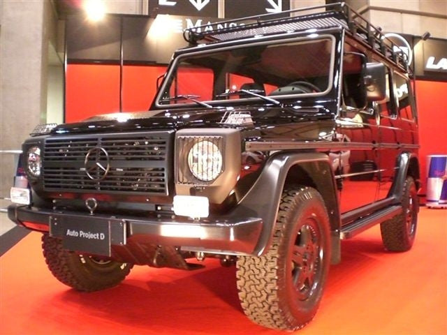 Mercedes W461 with VTS-7126 Offroad Aluminum Running Boards at Tokyo Auto Show