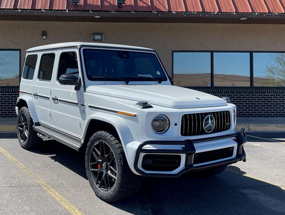 2.5" Liftkit installed on a white G63 2019 - current 