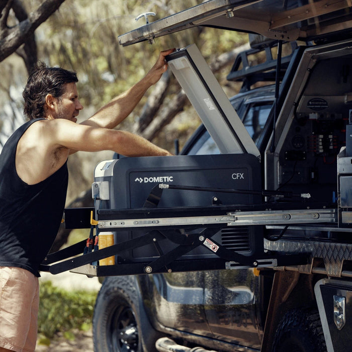 Dometic_CFX_Fridge_Slider_in_use