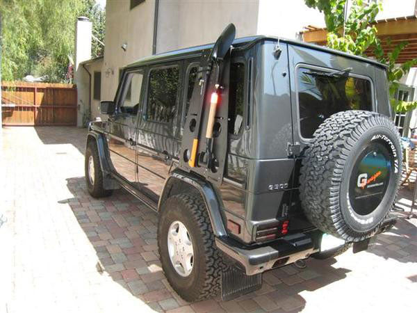 Side Utility Rack with tools on Mercedes G-500 off road tools W463 overlanding Gwagen parts