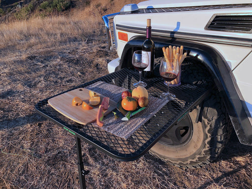 Camping table tire mount Mercedes Gwagon