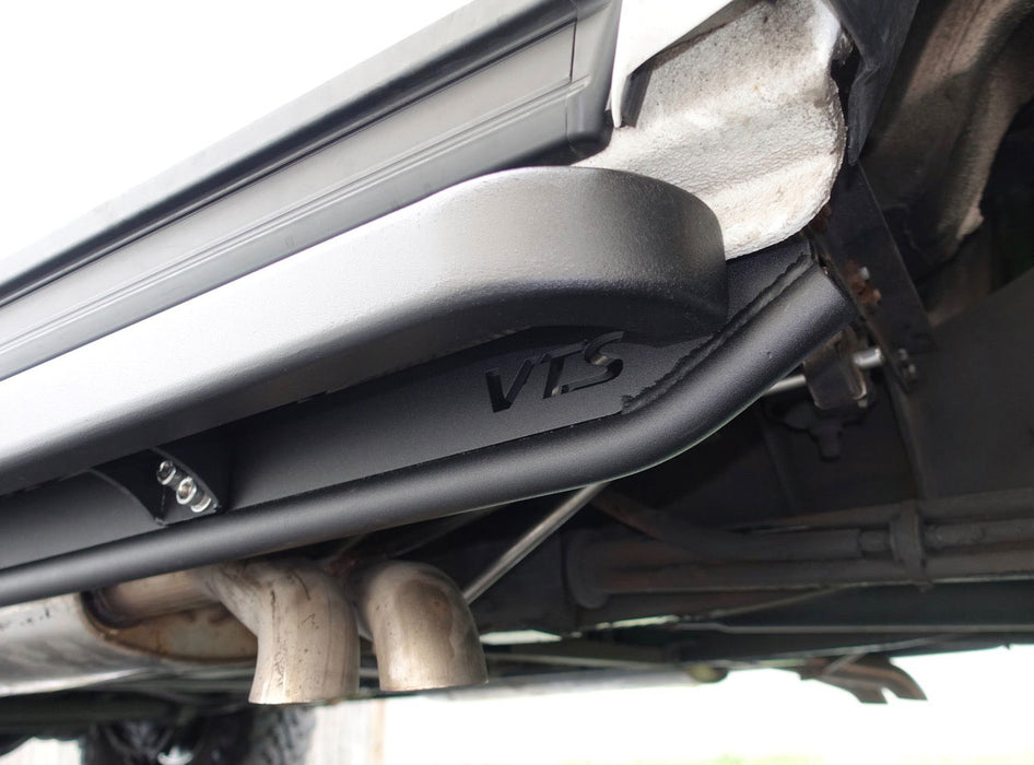 G-Wagen rock slider with rocker panel guard detail showing mounting bracket mounted to 2015 G550 Gwagon accessories